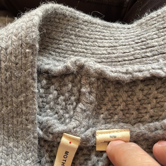 Moth Anthropologie Oltrarno Grey Knit Pleather Sleeves Cardigan. Size M. P325/A - Picture 4 of 7
